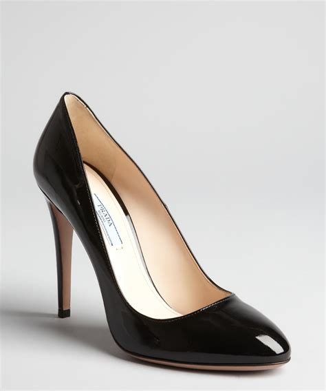 patent leather pumps Prada